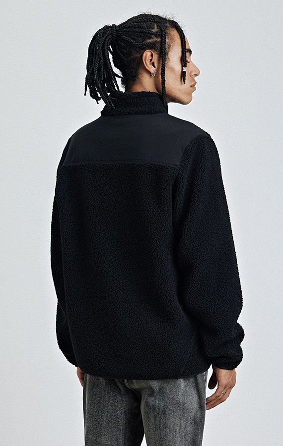 SHERPA FLEECE SWEATSHIRT