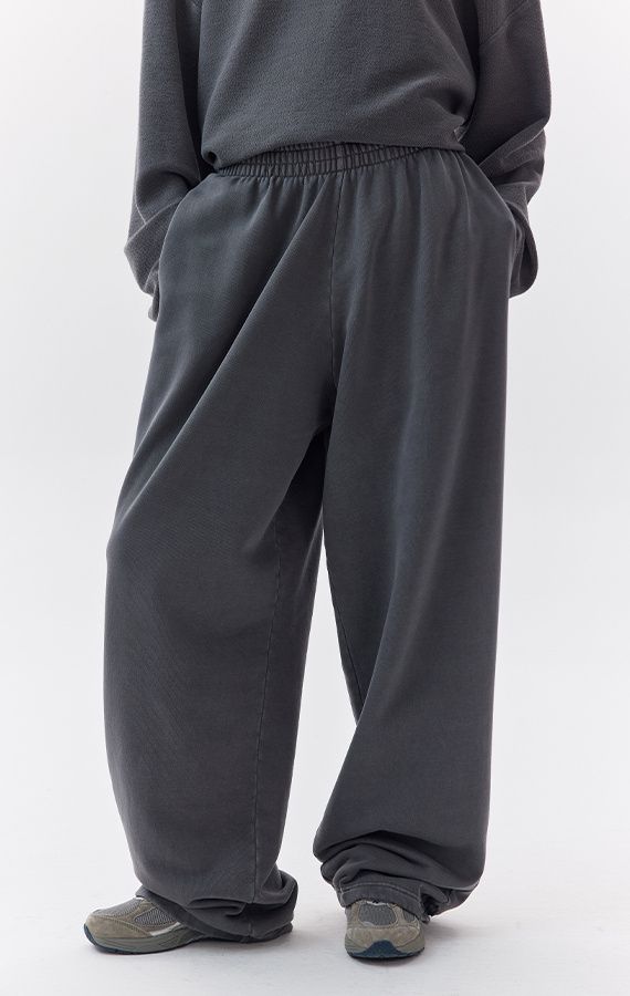 WOMEN'S SWEATPANTS