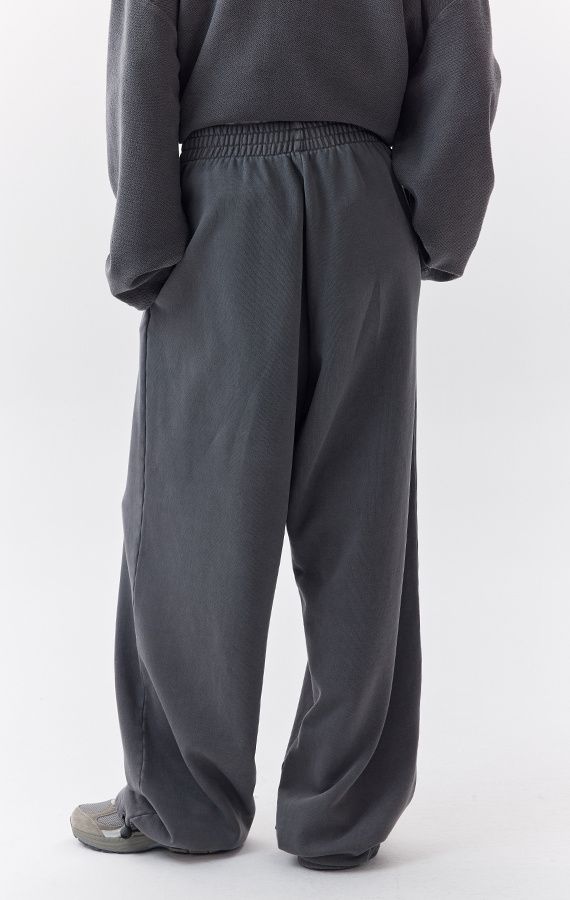 WOMEN'S SWEATPANTS