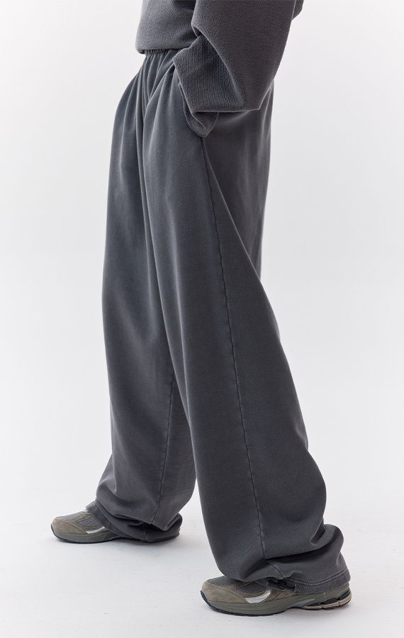WOMEN'S SWEATPANTS