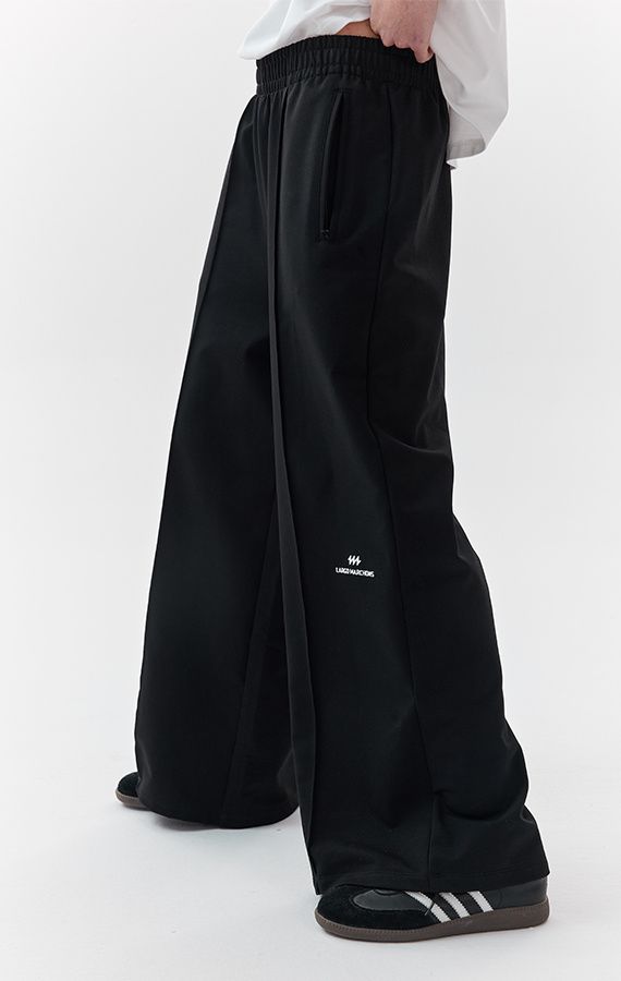 WOMEN'S SWEATPANTS